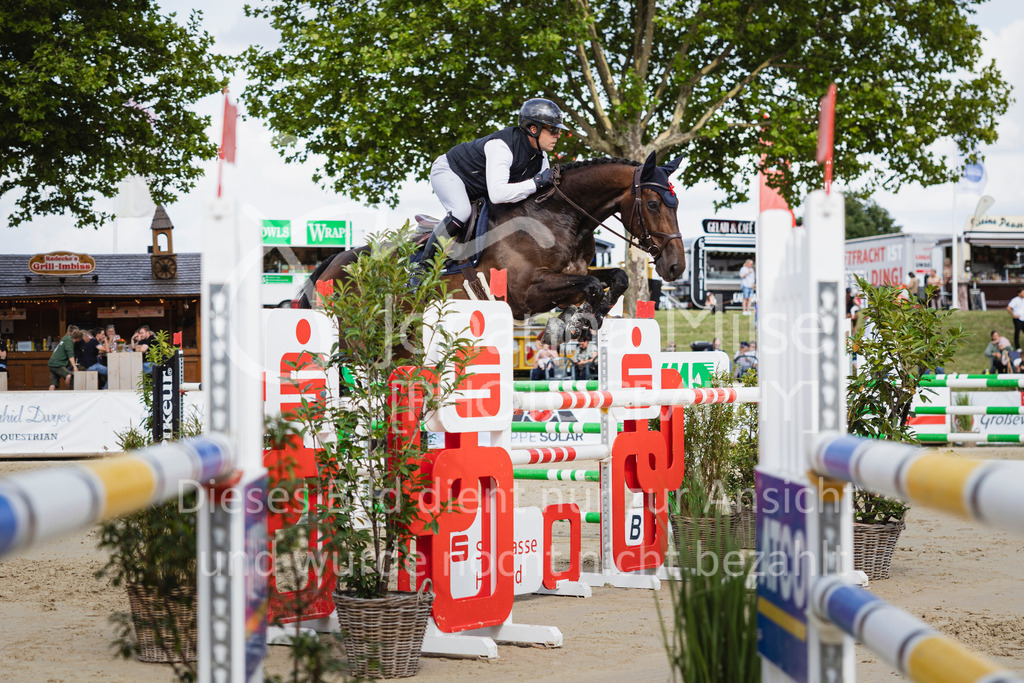 250711_BHO_2Ph-M2-2-833 | Deine schönsten Turniermomente als professionelle Fotos! Entdecke hochwertige Pferdesport-Fotografie im Online-Shop. Jetzt Fotos finden & bestellen!