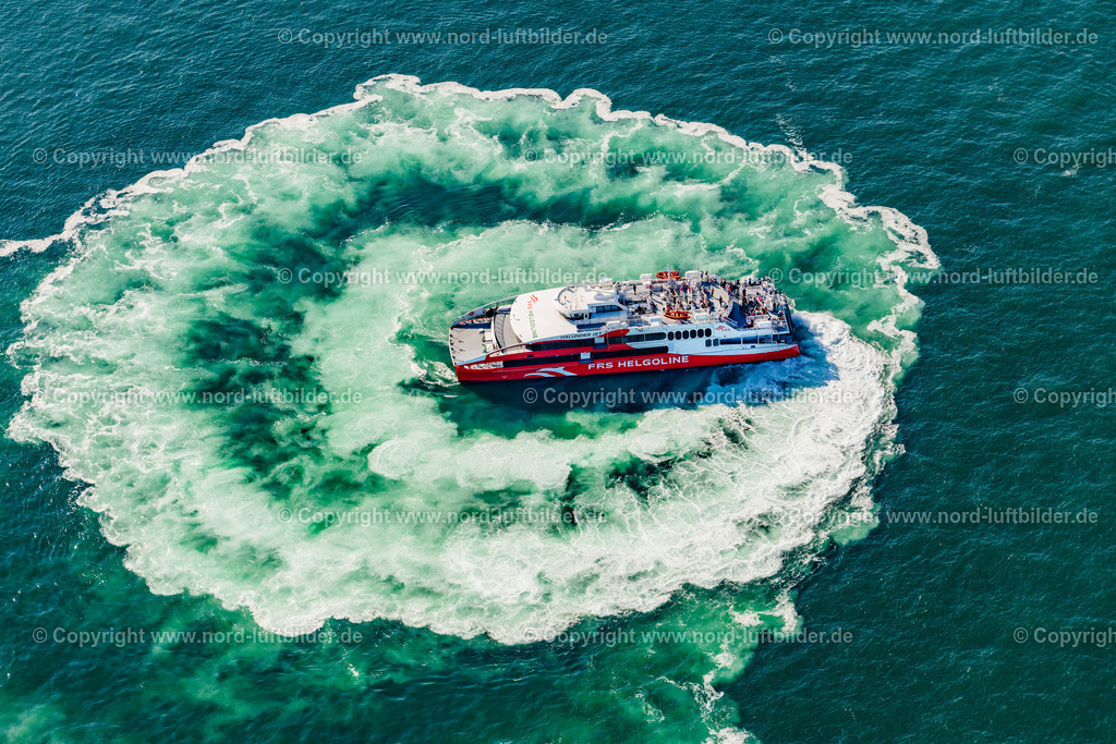 Helgoland_Halunder_Jet_FRS_Fähren_ELS_8252280824280824 | HELGOLAND 28.08.2024 Fahrt eines Fähr- Schiffes " FRS Halunder Jet " in Helgoland im Bundesland Schleswig-Holstein, Deutschland. // Trip of a ferry ship "FRS Halunder Jet" in Heligoland in the state Schleswig-Holstein, Germany. Foto: Martin Elsen