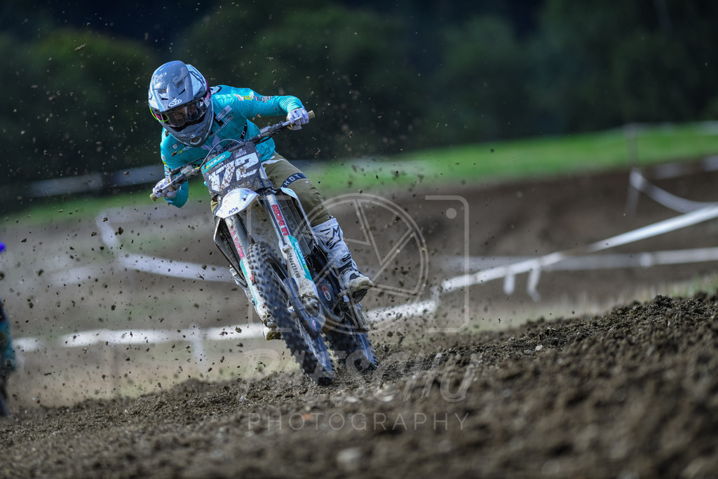 MX2 (351) | Paeschuphoto Shop - Wer nicht sucht der auch nicht findet.Ob Motocrossbilder oder von einem besuchtem Spiel, Hauptsache Action. - Realisiert mit Pictrs.com