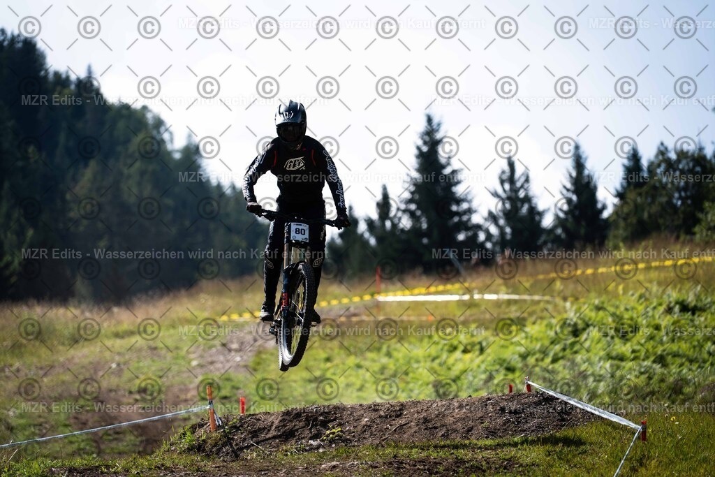 x-150 | mzredits - Realisiert mit Pictrs.com