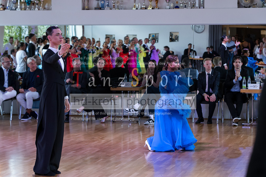 20240616_DM-Jugend-Kombi_3816 | Tanzsportbilder, Standardtanz, Lateintanz, WDSF, DTV, LTVB, dancecomp, goc, hessen tanzt, blaues band der spree, walzer, tango, wiener walzer, slowfox, quickstepp, samba, rumba, cha-cha-cha, paso doble. jive, hd-kroft photography, turniertanzsport