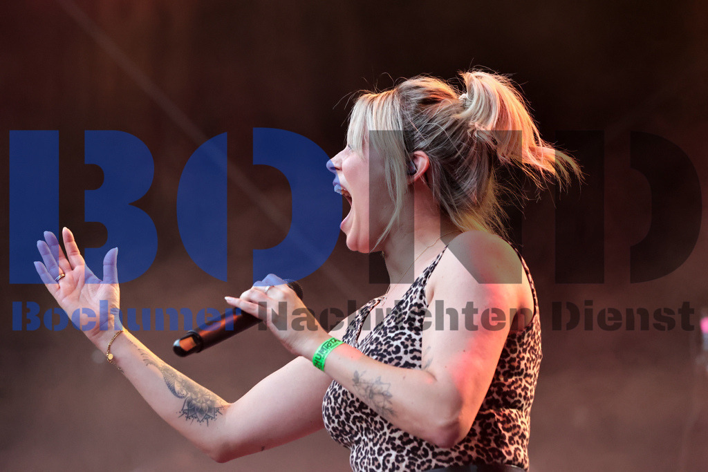 SES_BTLAER20250704-13 | bond - Realisiert mit Pictrs.com