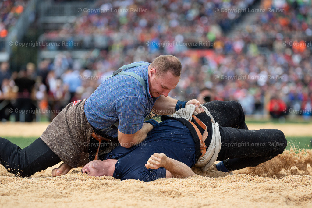 Schwingen -  ESAF 2025 Samstag | Mollis, 30.8.25, Schwingen - ESAF SamstagMoser Michael (u, Biglen), Wicki Joel (o, Sörenberg)