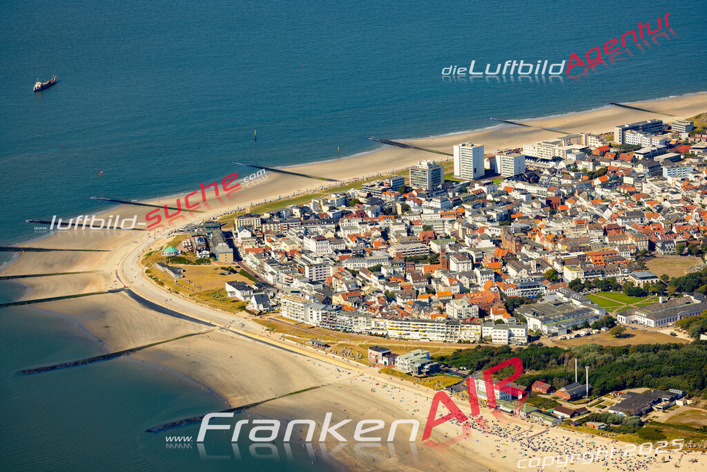 Aktuelles Luftbild von  Norderney - Die Luftaufnahme wurde 2022 mittels UL-Flugzeug erstellt ( keine Drohne ) - hochauflösende Kamera-Systeme von  Canon -Beste Qualität - Für grossformatige Ausdrucke geeignet. Die Geschenkidee !