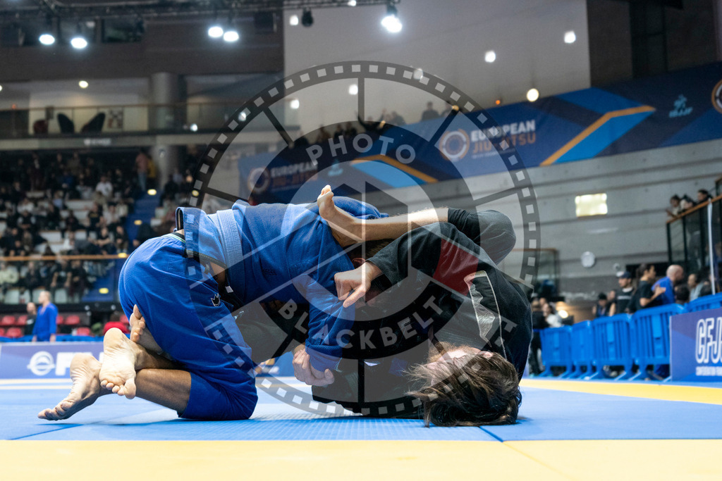 20240121PBB5736 | Fighters compete during the second day of the IBJJF European Championship in Paris, France, on January 21, 2024.