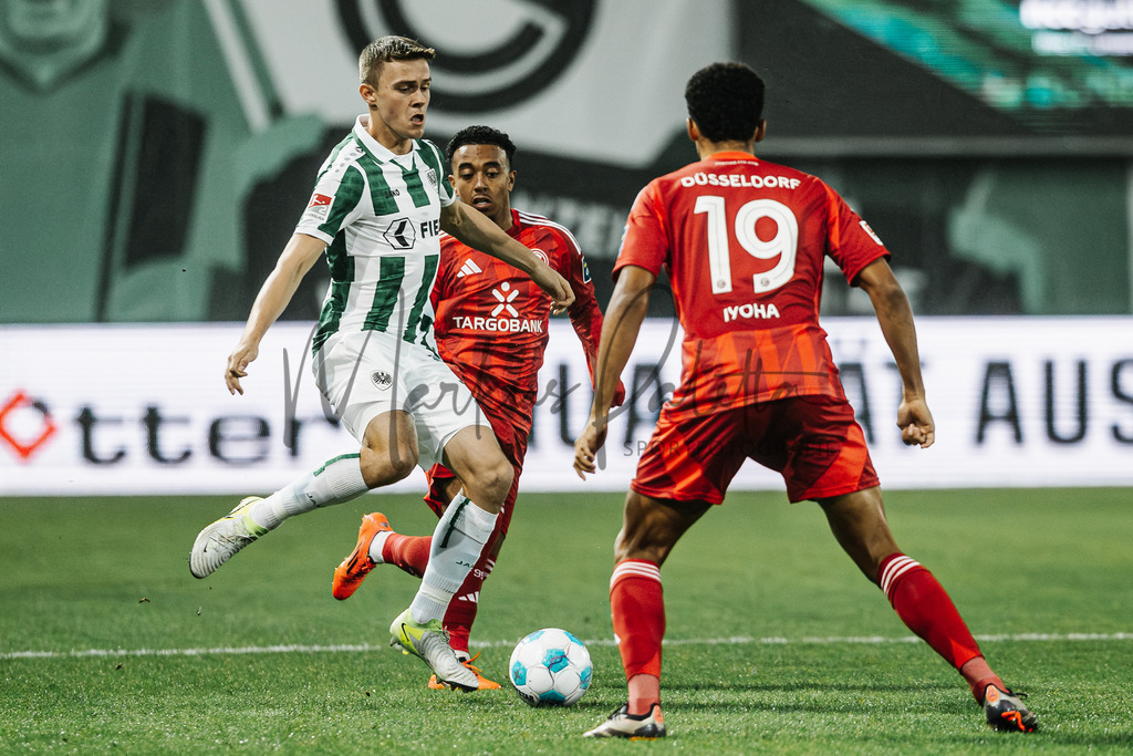 SC Preußen Münster - Fortuna Düsseldorf 1895 | Das ist die Fotodatenbank für authentische Sportfotografie aus Münster: Markus Paletta fotografiert Teams, Sportler:innen, Kinder, Events & Unternehmen. - Realisiert mit Pictrs.com