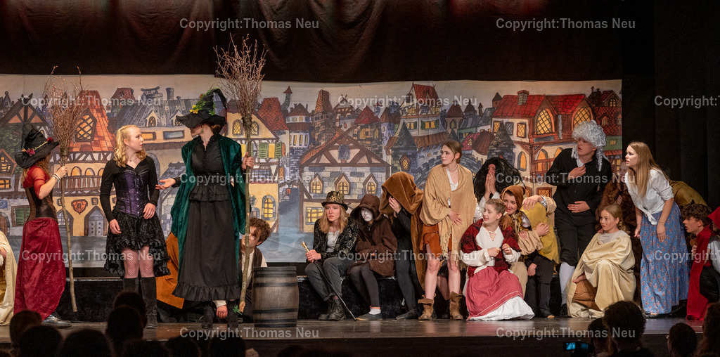 DSC_2662 | Theater AG am Goethe-Gymnasium führt das Stück „Ein Tod namens Mort“ (nach Terry Pratchett) auf, Presse-Infos mit Namen aller Akteure, etc. gibt es vor Ort , Bild: Thomas Neu