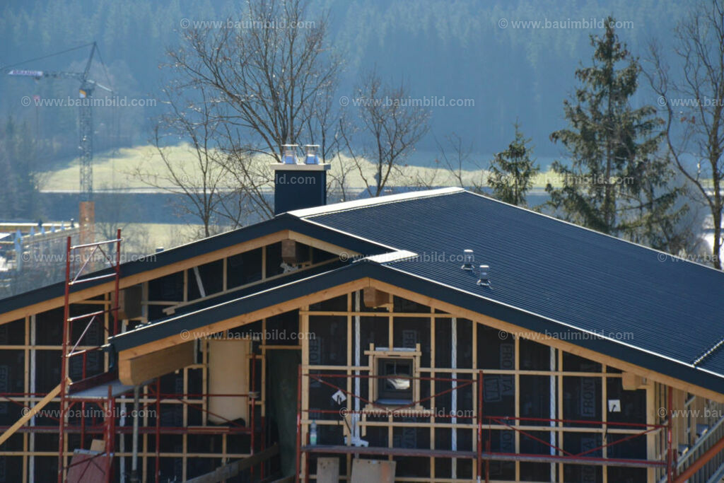 bib-lg11-spenglerarbeiten-0179 | Nach LV-Leistungsgruppen sortierte Detailfotos über den Bau eines Hauses. Alle Hausbau-Bilder direkt vom Urheber und Autor der Website Haus-Selber-Bauen.com