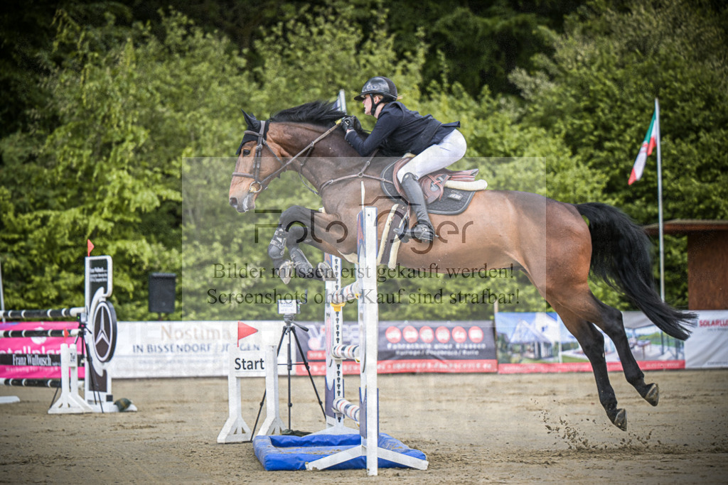DOS_4885 | Entdecke hochwertige Reitturnierfotos von Foto Oger. Professionell, emotional und authentisch – jetzt Lieblingsmomente im Shop bestellen.Deutschlandweite Turnierfotografie. - Realisiert mit Pictrs.com