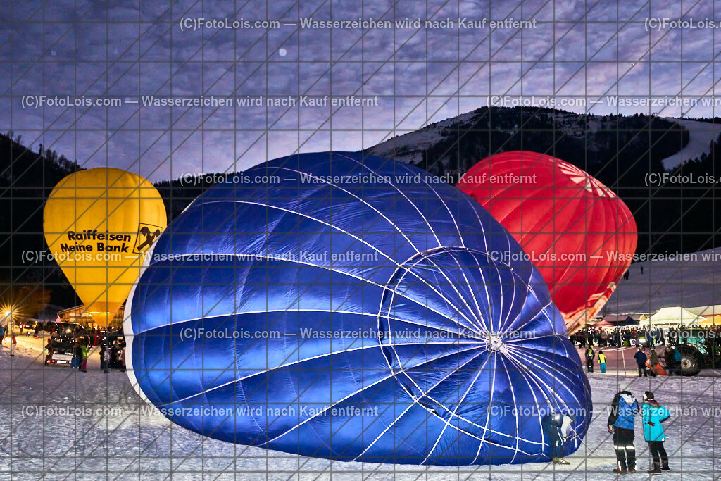 ALP4921_Nacht der Ballone_Ballonclub Oetscherland | NACHT DER BALLONE in Lackenhof am Ötscher, Sa 28. Dezember 2024.Mit einer Schauübung der Bergrettung Lackenhof, dem Ballonclub Ötscherland und den Gaminger Ötscherteufeln unter Zusammenarbeit mit der FF Lackenhof, dem Musikverein, dem Pensionistenverband, dem CampingClub, der Schirmbar und Konditorei Czihak, der Fuchswaldhütte und der Pizzeria Venezia, die für die Verköstigung sorgten, sowie der Ötscherliftgesellschaft, der Gemeinde Gaming und dem Ötscher-Tourismusverband.