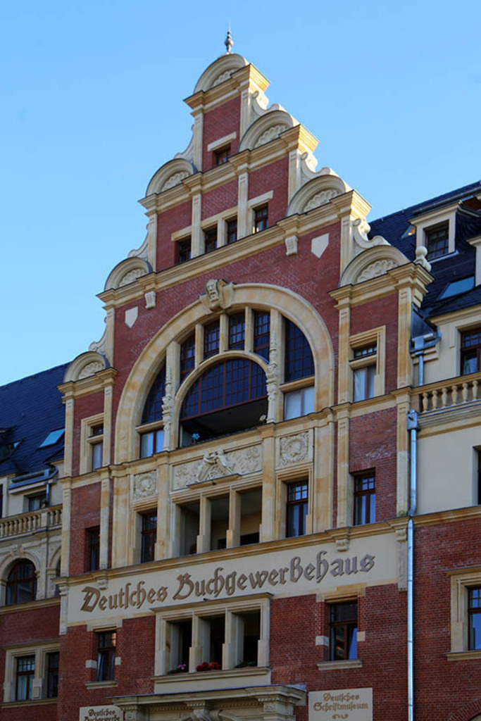 Foto: Leipzig - Deutsches Buchgewerbehaus | Das Team hinter BILDLEXIKON LEIPZIG bündelt historische wie aktuelle Informationen über die Stadt Leipzig in Text und Bild auf einer Plattform und stellt diese der interessierten Öffentlichkeit zur Verfügung.