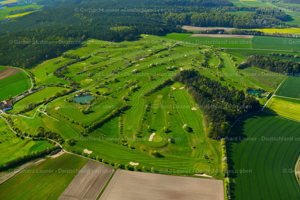 3600641 | GEISELWIND 02.05.2016 Gelände des Golfplatz  in Geiselwind im Bundesland Bayern, Deutschland // Grounds of the Golf course at  in Geiselwind in the state Bavaria, Germany Foto: Gerhard Launer