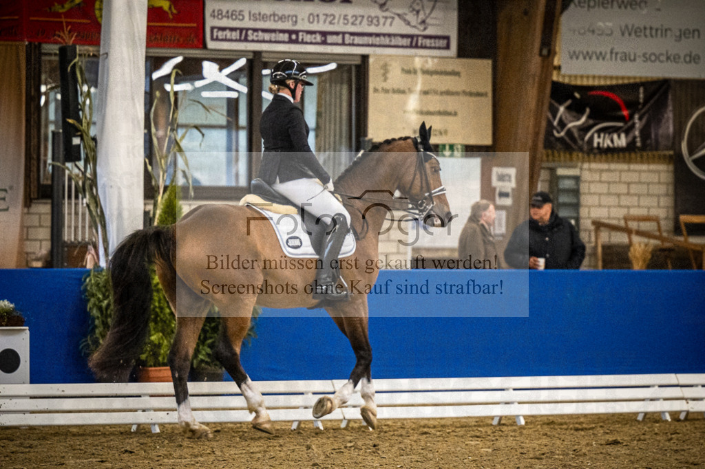 DOS_1126 | Entdecke hochwertige Reitturnierfotos von Foto Oger. Professionell, emotional und authentisch – jetzt Lieblingsmomente im Shop bestellen.Deutschlandweite Turnierfotografie. - Realisiert mit Pictrs.com