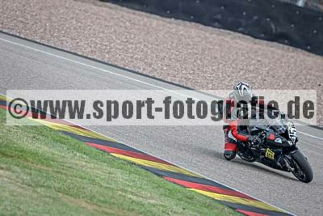 spof2102 | Professionelle Fotos von Sportveranstaltungen, aber auch Hochzeiten und anderen Events. - Realisiert mit Pictrs.com