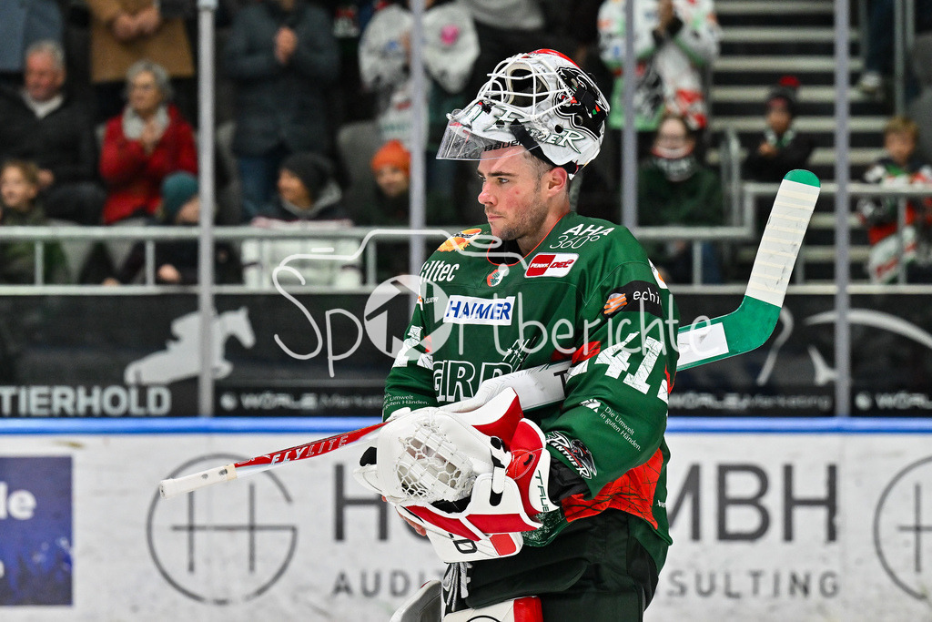 Augsburger Panther - Löwen Frankfurt | Im Bild Peyton JONES (Augsburger Panther 41) / Einzelfoto / Freisteller / beim match zwischen den Augsburger Panthern und den Löwen Frankfurt am 8. Spieltag der Penny DEL im Curt Frenzel Stadion am 19.10.2025