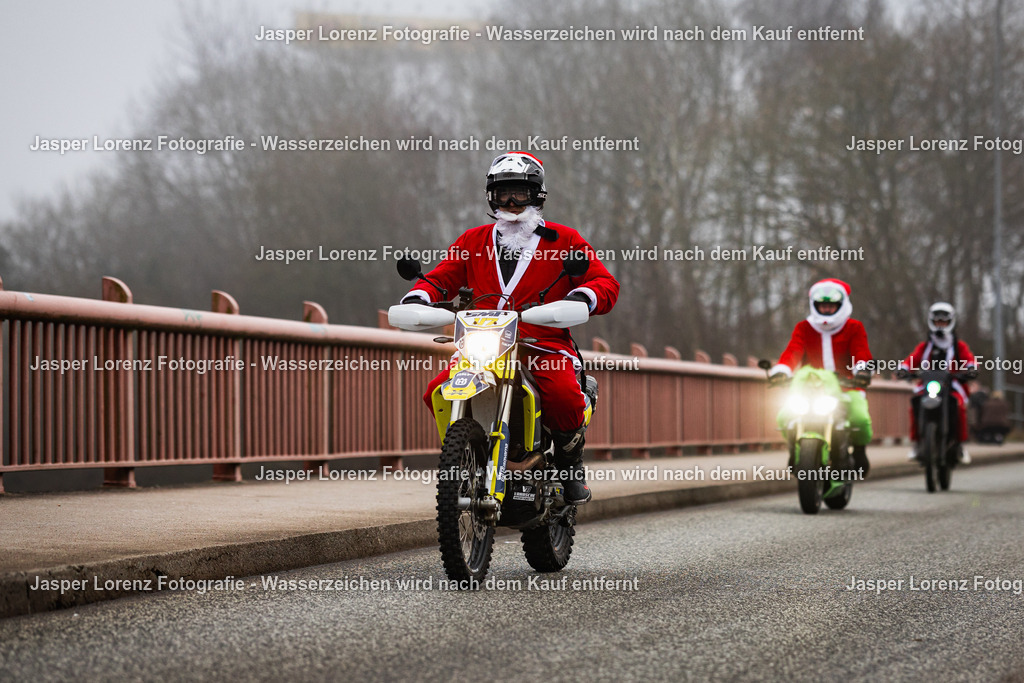 X-Mas Ride I Kiel I 2025 | Jasper Lorenz Fotografie - Realisiert mit Pictrs.com