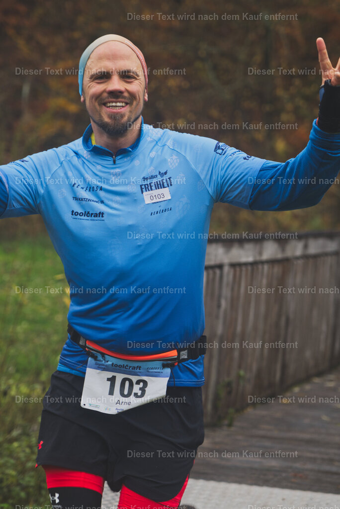 cineathletes-huegelland-2025-11-09-10-47-36-1 | Sportfotografie rund um Obstacle Course Racing und Trail Run - Realisiert mit Pictrs.com