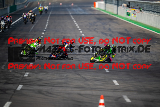 MaZZes_FotoMatrix_220508_98144 | Fotograf Mathias Schmid
Sportfotograf,
Eventfotograf,
Hochzeitsfotograf,
Portraitfotograf