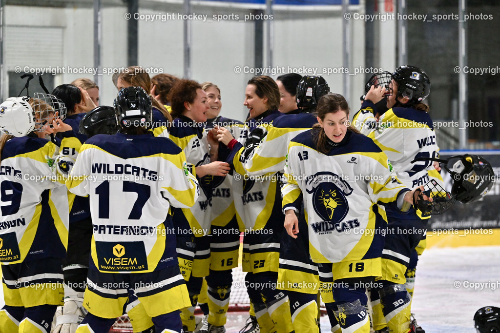 WILDCATS PATERNION & Lady Hawks Siegerehrung-Meisterfeier | #17 Kleindienst-Anton Anita Wildcats Paternion, #18 Brunner Tatjana WILDCATS PATERNION, Jubel Wildcats Paternion Mannschaft, WILDCATS PATERNION &amp; Lady Hawks Siegerehrung-Meisterfeier, WILDCATS PATERNION &amp; Lady Hawks Siegerehrung-Meisterfeier am 12.03.2025 in Steindorf (Ossiachersee Halle), Austria, (Photo by Bernd Stefan)