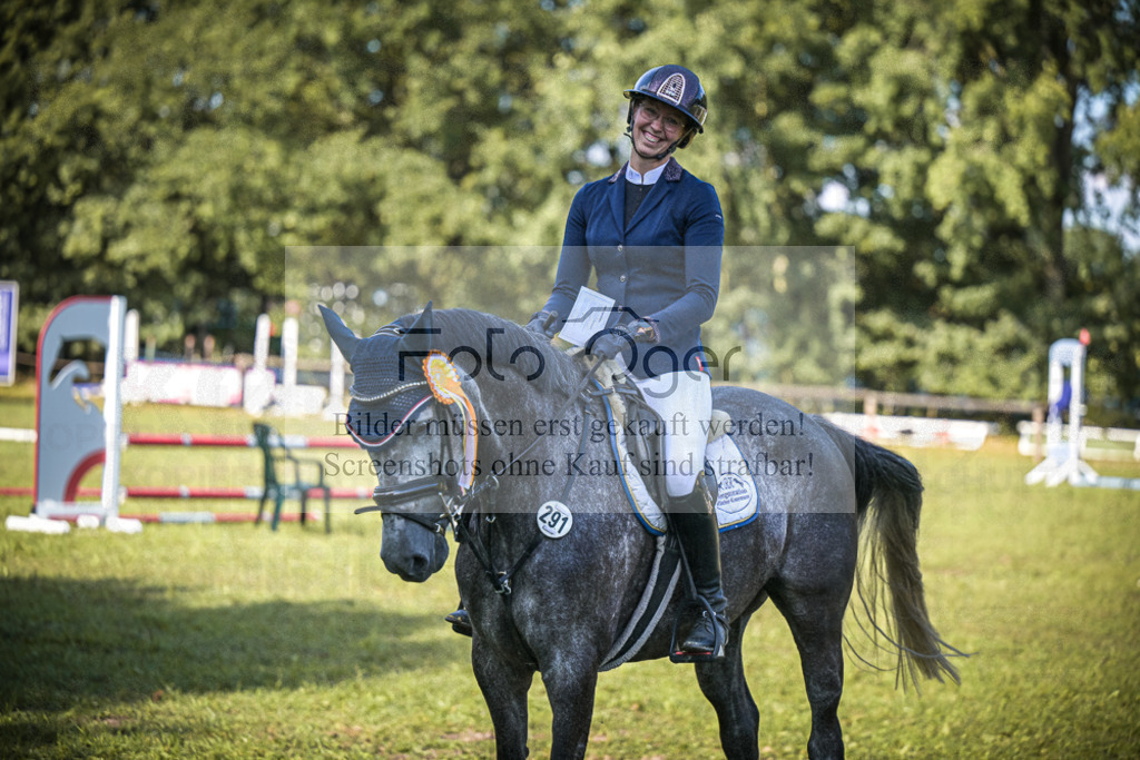 DOS_0047 | Entdecke hochwertige Reitturnierfotos von Foto Oger. Professionell, emotional und authentisch – jetzt Lieblingsmomente im Shop bestellen.Deutschlandweite Turnierfotografie. - Realisiert mit Pictrs.com