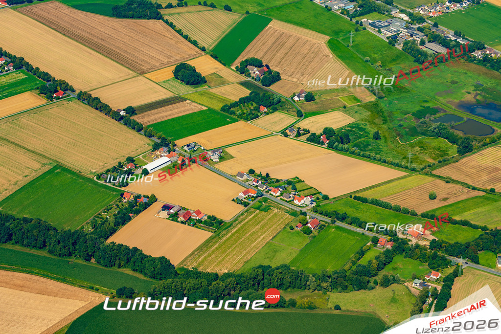 Neue Luftbildaufnahme der Stadt Enger - Das Luftbild wurde 2025 vom UL-Flugzeug heraus erstellt ( keine Drohnenaufnahme ) - Hochauflösende Luftaufnahme - für Wandbilder und großformatige Ausdrucke geeignet. Das besondere Geschenk!Hier alle&nbsp;Infos zur Lizenzierung der LuftaufnahmeWir fliegen auch dieses Jahr wieder in Ihre Region um Luftbilder zu erstellen.- Luftbild anfragen