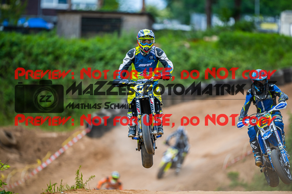 MaZZes_FotoMatrix_220528_7691 | Fotograf Mathias Schmid
Sportfotograf,
Eventfotograf,
Hochzeitsfotograf,
Portraitfotograf