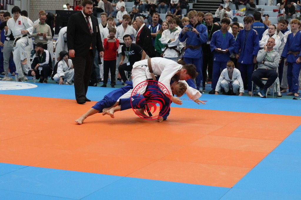 1J7A3049 | Fotos vom Adler Cup - Pictures from Adler Cup

Hier findet Ihr alle Eindrücke und großen Momente der Adler Cup Wochenenden. Here you will find all impressions and great moments of the Adler Cup weekends. - Realisiert mit Pictrs.com