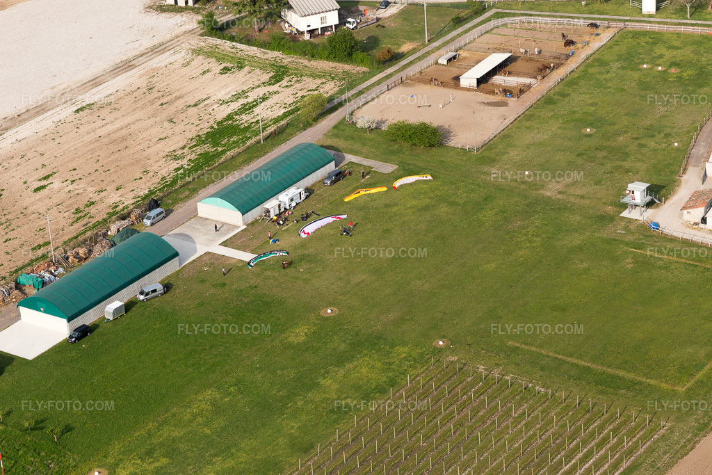 Aerial view: Al Casale in Codroipo in the state Udine, Italy. – Photo: IMG_098727.jpg taken on 04/07/2017 by Werner Riehm/FLY-FOTO.com – Resolution of the original: 5472 x 3648 px