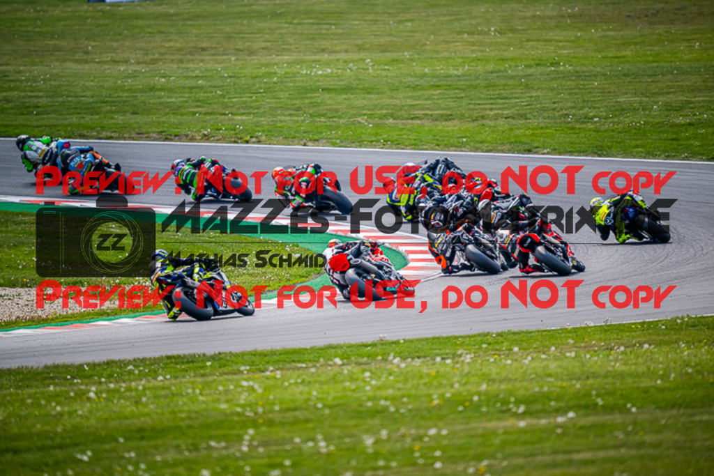 MaZZes_FotoMatrix_220508_93000 | Fotograf Mathias Schmid
Sportfotograf,
Eventfotograf,
Hochzeitsfotograf,
Portraitfotograf