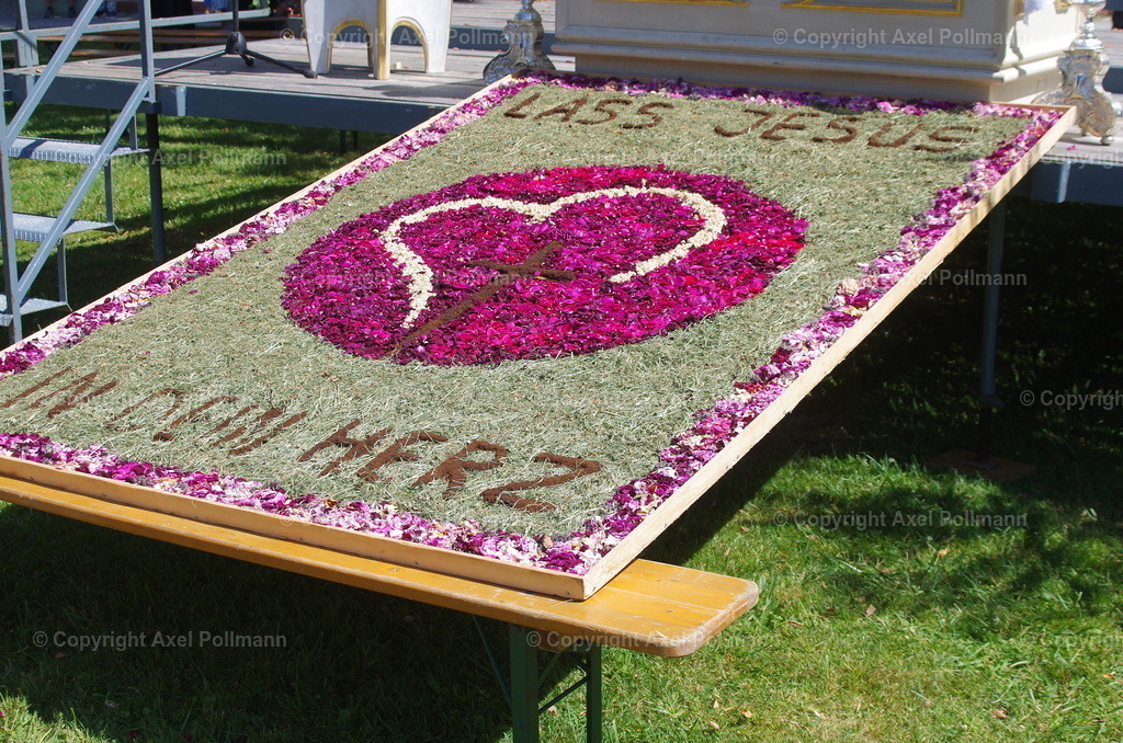 IMGP6741 | fotografiert von Axel PollmannLeonhardi Wallfahrt Benediktbeuern und Murnau, Fronleichnam, Fasching, Landschaft im Loisachtal und Benediktbeuern  - Realisiert mit Pictrs.com