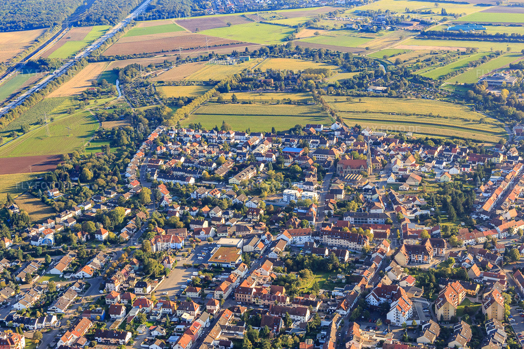 Luftbild: Ortsansicht aus Norden in Brühl im Bundesland Baden-Württemberg in Deutschland. Foto: IMG_073026.jpg vom 23.09.2014 durch Werner Riehm/FLY-FOTO.deAuflösung des Originals: 5250 x 3500 px
