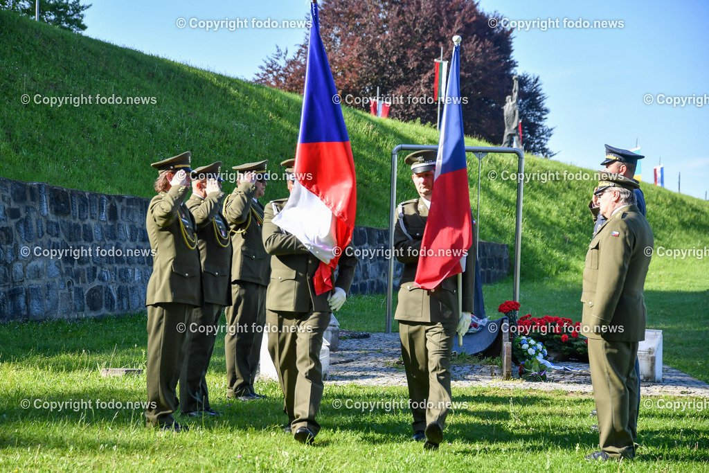 Internationale Gedenk- und Befreiungsfeier Gedenkstaette Mauthausen 2022_ 15.05.2022-10 | 15.05.2022, Mauthausen, AUT, Internationale Gedenk- und Befreiungsfeier Gedenkstaette Mauthausen 2022, im Bild Tschechische Delegation// International Liberation Ceremony 2022, Mauthausen CC Memorial 2022/05/15