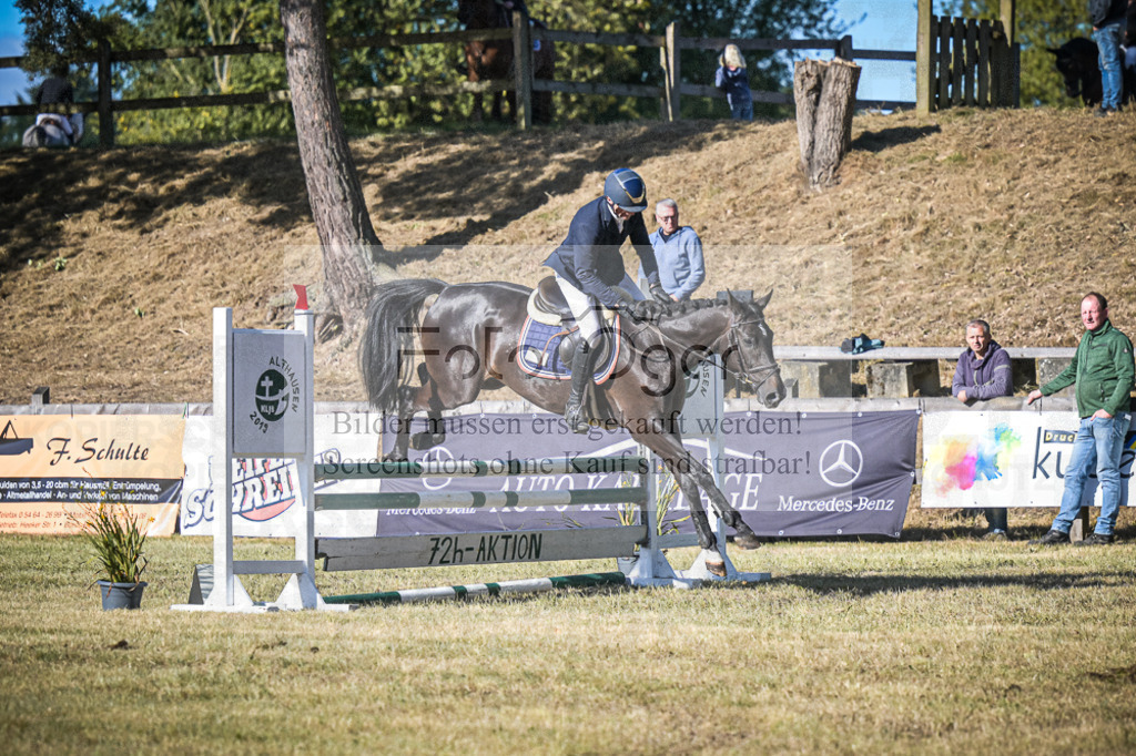 DOS_0218 | Entdecke hochwertige Reitturnierfotos von Foto Oger. Professionell, emotional und authentisch – jetzt Lieblingsmomente im Shop bestellen.Deutschlandweite Turnierfotografie. - Realisiert mit Pictrs.com