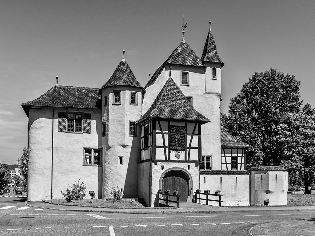 Schloss Pratteln | Das Schloss Pratteln in Pratteln BL, Schweiz. - Realisiert mit Pictrs.com