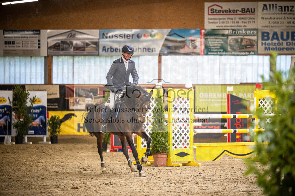 DOS_3049 | Entdecke hochwertige Reitturnierfotos von Foto Oger. Professionell, emotional und authentisch – jetzt Lieblingsmomente im Shop bestellen.Deutschlandweite Turnierfotografie. - Realisiert mit Pictrs.com