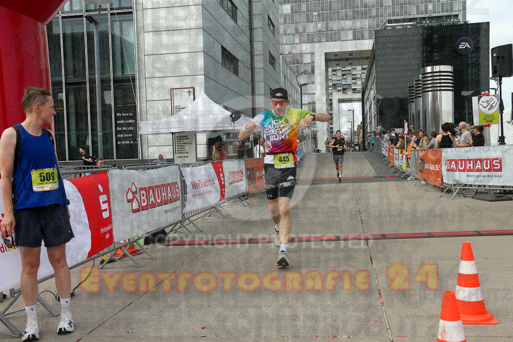 250920_1520_EX1_8922 | Sportfotografie im Rhein-Sieg Kreis, Köln, Bonn, NRW, Rheinland Pfalz, Hessen, etc. Unser Tätigkeitsfeld umfasst den Laufsport vom Volkslauf über den Marathon, Duathlon, Triathon bis zum Ultralauf wie Kölnpfad Ultra oder Schindertrail.