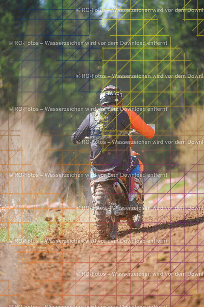 2 Lauf Mernes-518 | Sportfotografie von RO-Fotos: Motorsport, Motocross, Enduro, Laufveranstaltungen und Triathlon. Professionelle Fotos von Sportlern und Events. - Realisiert mit Pictrs.com