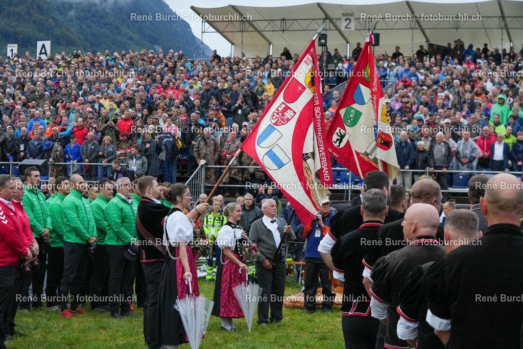16 | René Burch leidenschaftlicher Fotograf aus Kerns in Obwalden.  Hier finden sie Sport, Landschaft und Natur Fotografie.
 - Realisiert mit Pictrs.com