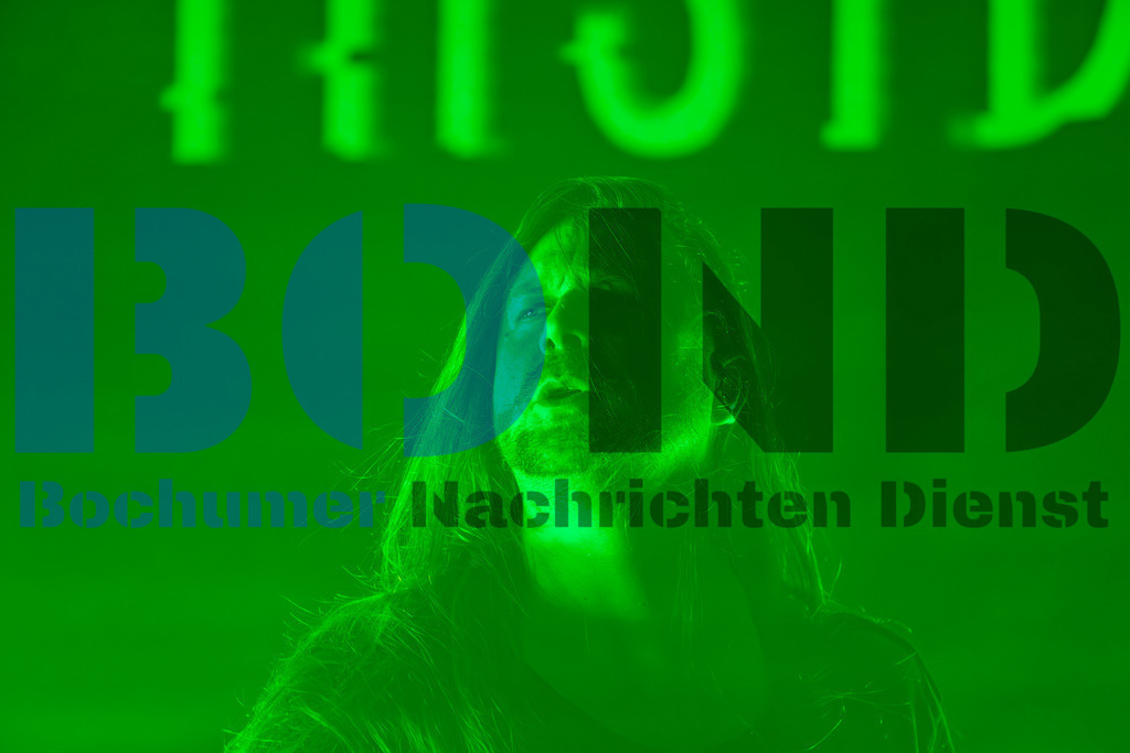 SES_ENEINS20250227-6 | bond - Realisiert mit Pictrs.com