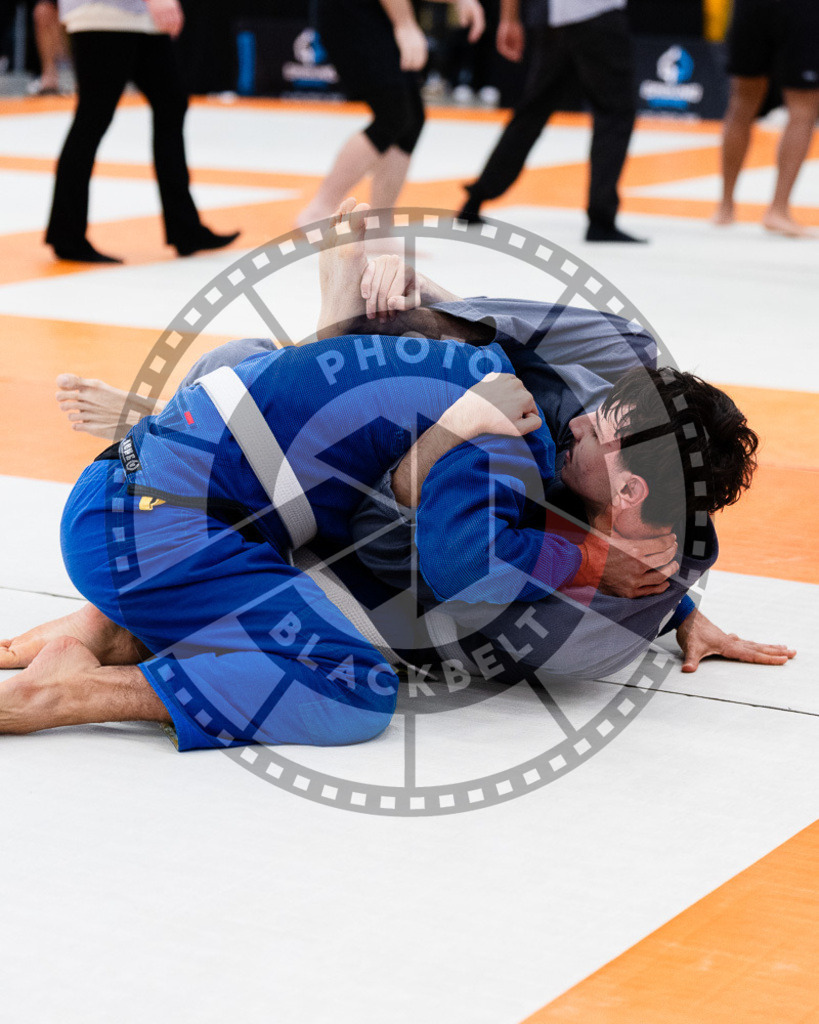 20251122PBB13392 | Athletes compete during the Grappling Industries Berlin Jiu-Jitsu and Grappling Championship, on November 22, 2025 in Berlin, Germany. © photoblackbelt