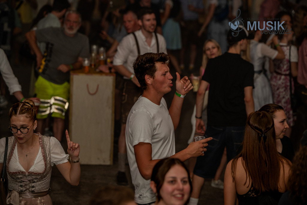 DSC_3524 | "Fussifoto.com – Ihr Ansprechpartner für hochwertige Fotografie! Entdecken Sie kreative Bilder und professionelle Dienstleistungen. Kontaktieren Sie uns für Ihre Projekte!"