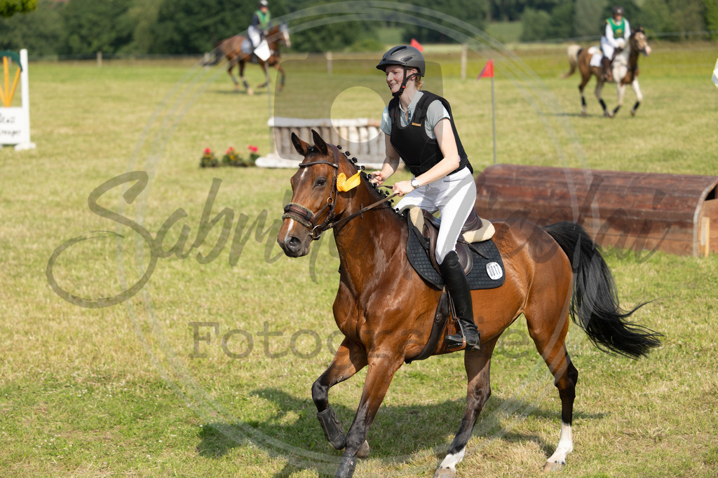 994A1727 | sabrinanicolaifotografie - Realisiert mit Pictrs.com