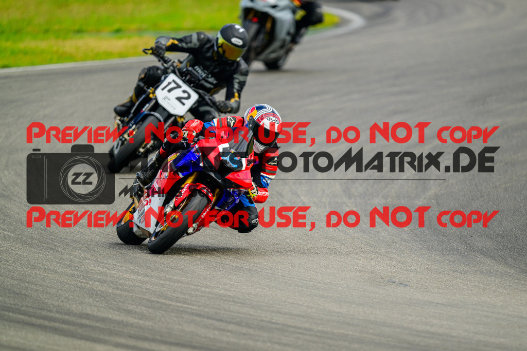 MaZZes_FotoMatrix_240615_6007705_7108 | ROT