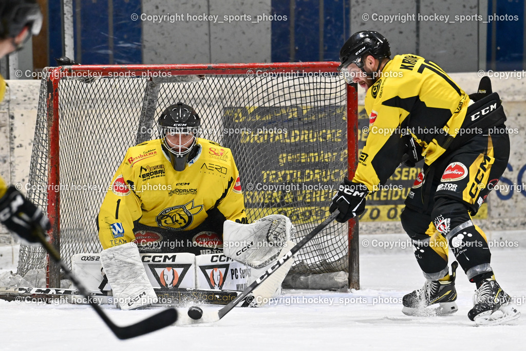 EC Hornets Spittal vs. ESC Steindorf 23.2.2024 | #1 Zauchner Rene EC Hornets Spittal, #70 Kronig Daniel EC Hornets Spittal, EC Hornets Spittal vs. ESC Steindorf 23.2.2024, EC Hornets Spittal vs. ESC Steindorf 23.2.2024 am 23.02.2024 in Spittal an der Drau (Eissportzentrum Spittal), Austria, (Photo by Bernd Stefan)