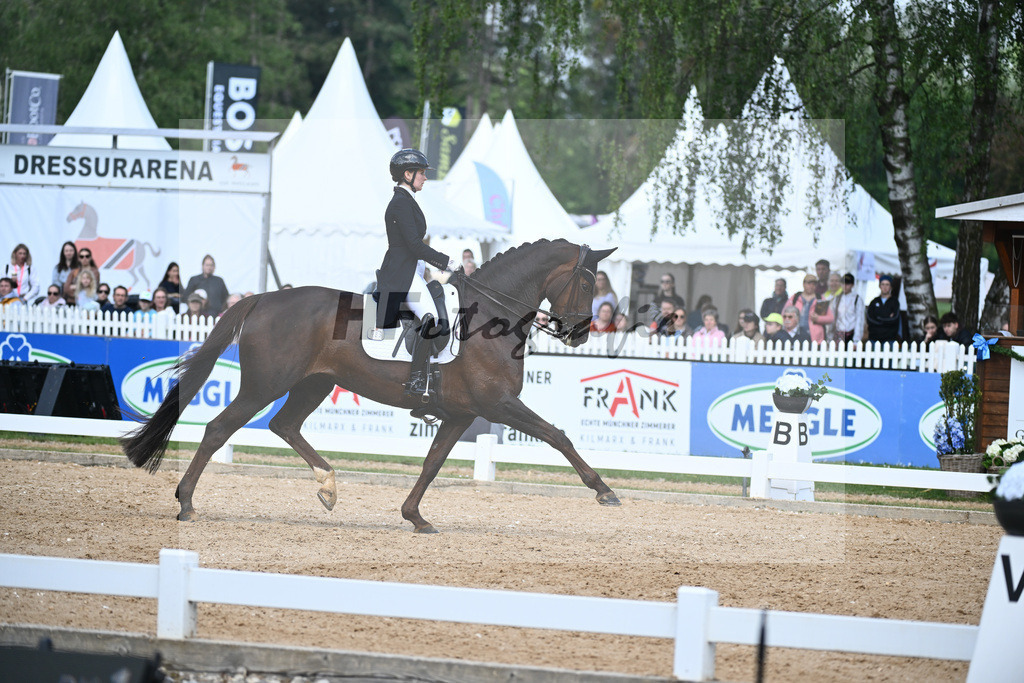 Giner_Donna Erika_12240138 | hf-fotografie - Realisiert mit Pictrs.com