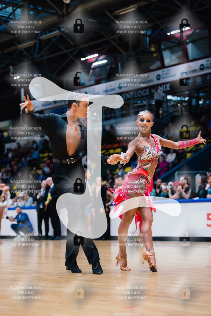 Hessen Tanzt WDSF Open Youth Latin 7th (68) Ivan Smekalkin _ Yeva Liermontova (Schwarz-Weiß-Club Pforzheim)-2025-05-17-1358 | Webshop for digital downloads and prints of dance sport, event & show photographer Julian Link - Realisiert mit Pictrs.com