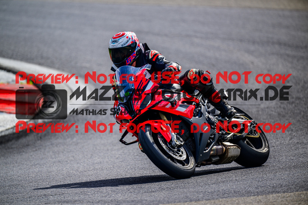 MaZZes_FotoMatrix_240911_6007705_3842 | GRUEN