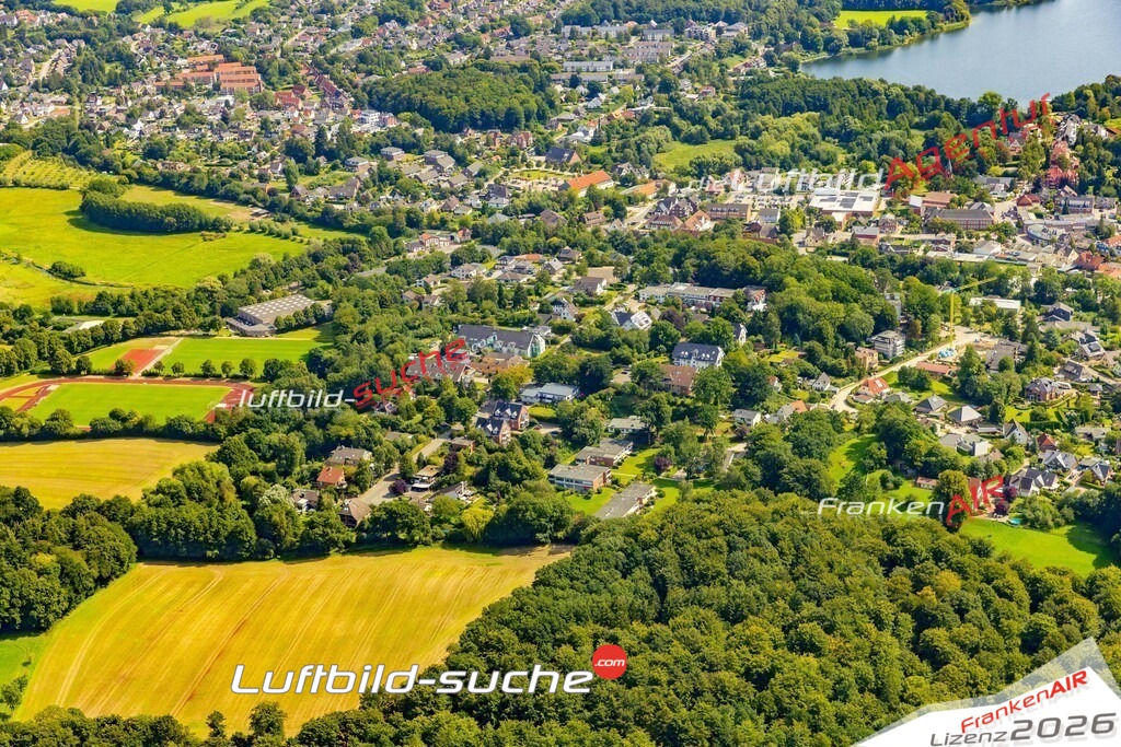 Schöne Luftaufnahme als Geschenk in Bad Malente-Gremsmühlen Malente - Die Luftbildaufnahme wurde 2025 vom UL-Flugzeug heraus erstellt ( keine Drohne ) - Hochauflösende Luftaufnahme -Nicht vergleichbar mit Google Maps oder Satelittenbilder- Die Geschenkidee !Mit Lizenz und Bildrechte bestellbar