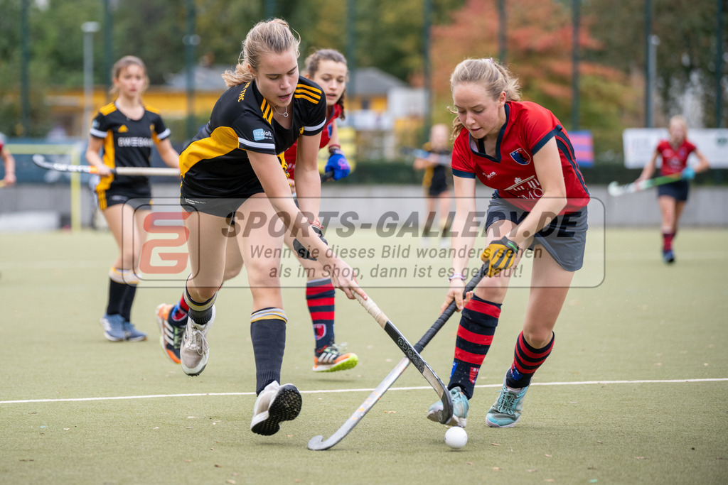 SFE_20231022_0110 | Deutsche Meisterschaft Weibliche U16 Finale Berliner HC - Harvestehuder THC am 22.10.2023 in Köln (Düsseldorfer Hockeyclub 1905 e.V.), Photo: Stephan Fehrmann 2023 (Sports-Gallery)