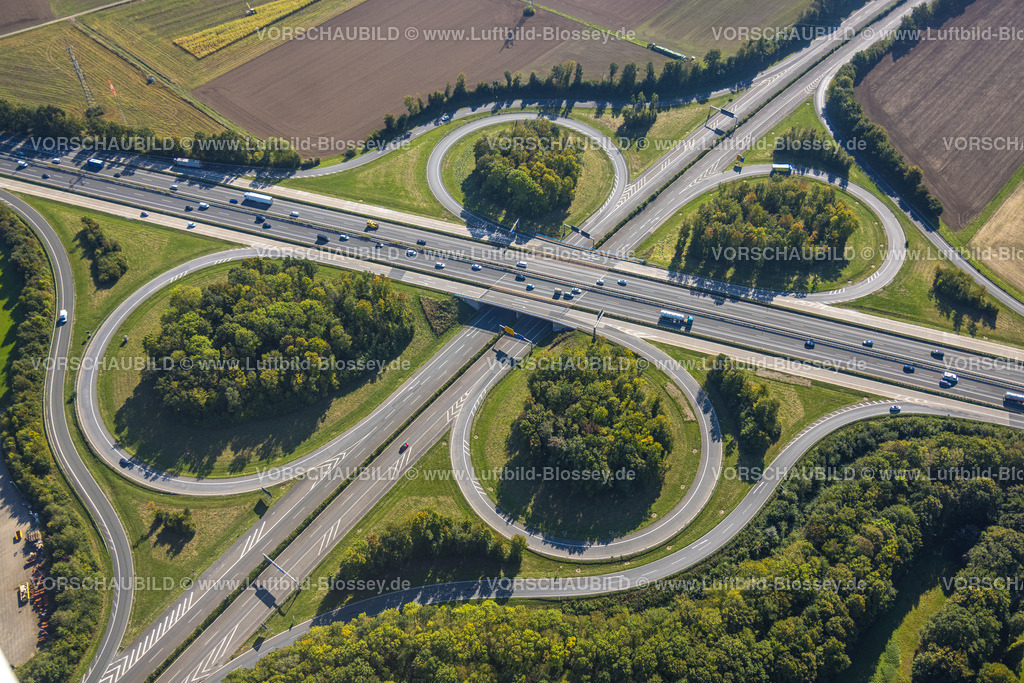 Unna220902884 | Luftbild, Autobahnkreuz Unna-Ost, Autobahn A44, Unna, Ruhrgebiet, Nordrhein-Westfalen, Deutschland